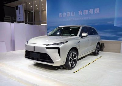 ​车长超 5 米，百公里油耗 6.7 升，魏牌最高端的 SUV 来了！